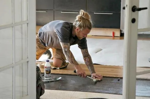 Nyt korkgulv?  - Bliv klogere på fordele og ulemper her 